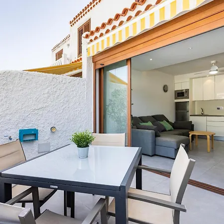 Home2book Charming Costa Adeje, Pool&terrace プラヤ・デ・ラス・アメリカス